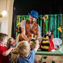 Theatre Show  in Highgate for 3-12 year olds. Professor Slugs House of Bugs , Jacksons Lane, Loopla