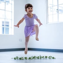 Ballet classes in Hammersmith for 3-4 year olds. Ballet Bunnies, The Little Dance Academy, Loopla