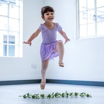 Ballet classes in Fulham for 3-4 year olds. Ballet Bunnies, The Little Dance Academy, Loopla