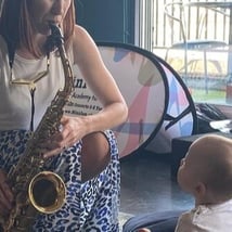 Music activities in Balham for 0-12m, 1 year olds. A Mini House Party! With Ibiza Sax player, Mini Jam , Loopla
