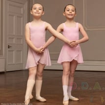 Ballet classes in Knightsbridge for 6-9 year olds. Primary RAD Ballet, Knightsbridge, 6-9yrs, Dakodas Dance Academy, Loopla