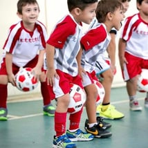 Football classes in Wallington for 3-5 year olds. Mighty Kickers, Croydon, Brighton and Kent, Little Kickers Croydon & Warlingham, West Sussex, Brighton and Kent, Loopla