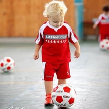 Football classes in Horley for 1-2 year olds. Little Kicks, Croydon, Brighton & Kent, Little Kickers Croydon & Warlingham, West Sussex, Brighton and Kent, Loopla