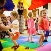 Singing classes in Highgate for 0-12m, 1-3 year olds. Movers and Shakers, Baby and Toddler Class, Movers and Shakers, Loopla