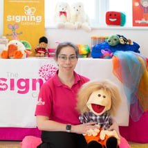 Sign language classes in Redbourn, St Albans and Harpenden for babies, toddlers and kids from The Signing Company St Albans, Harpenden & Redbourn